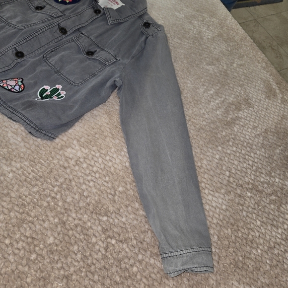 Mossimo Supply Co Denim Jacket XL Patches Button Front Casual Vintage Looks - Picture 9 of 10